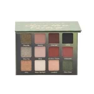 NWT Violet Voss “olive you forever” palette